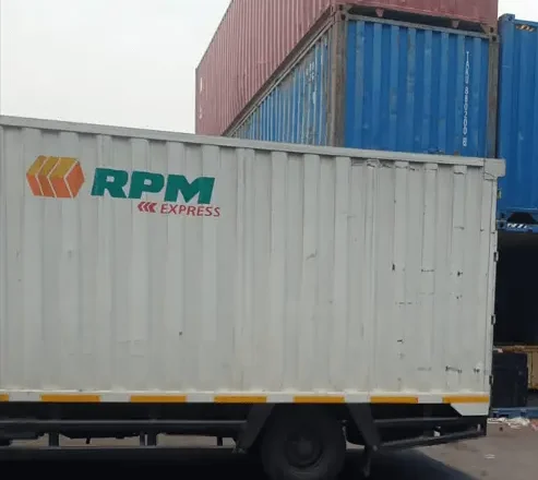 RPM Logistic menyediakan layanan Port to Port 3